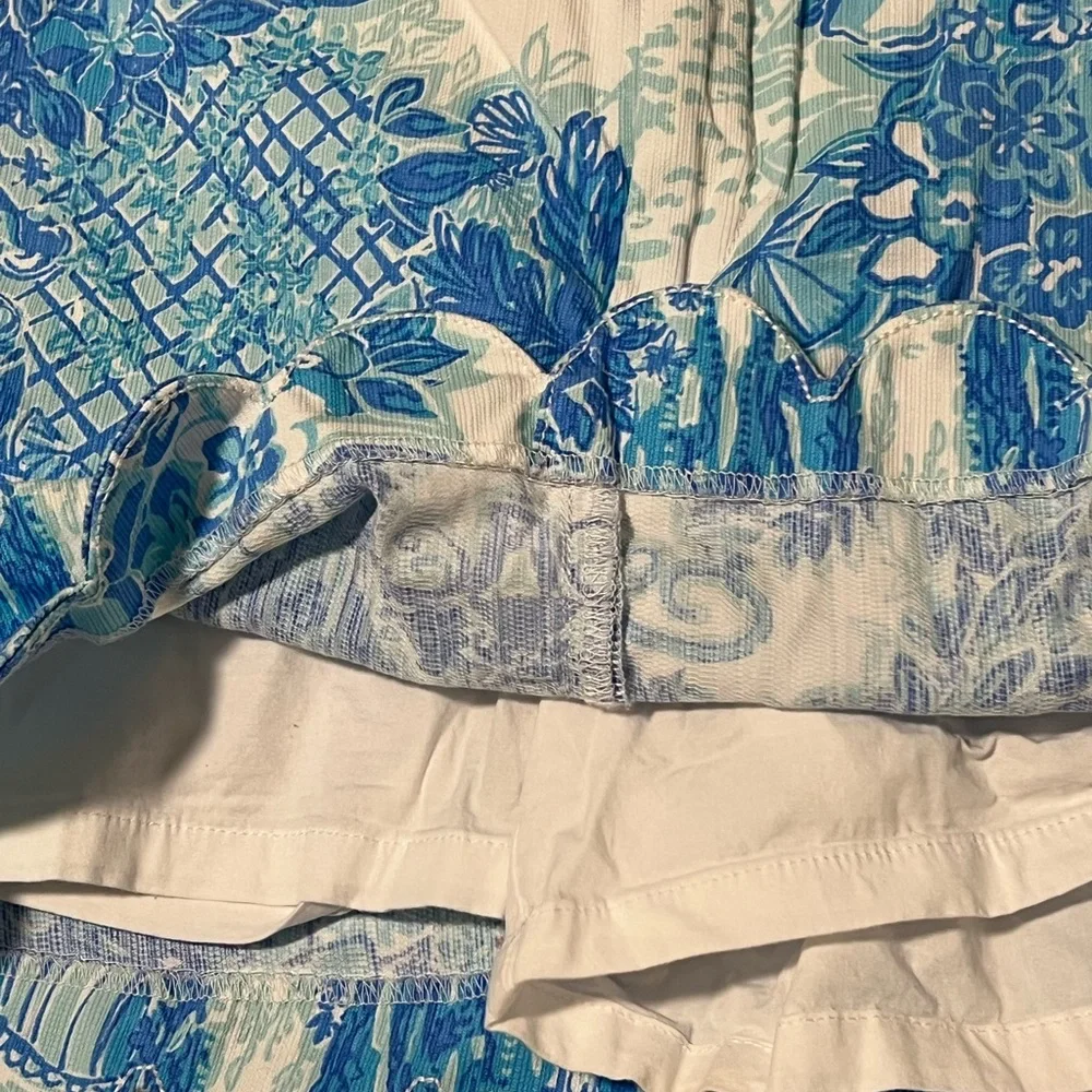 Lilly Pulitzer Blue and White Floral Skort - Picture 2 of 6
